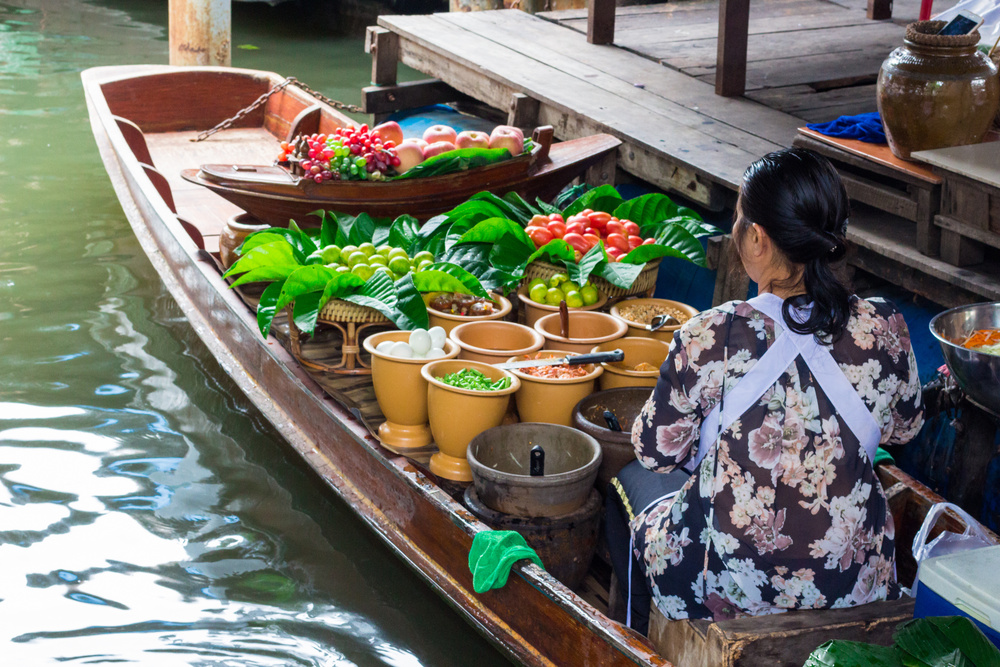 タイの水上マーケットの魅力とおすすめ3選を紹介