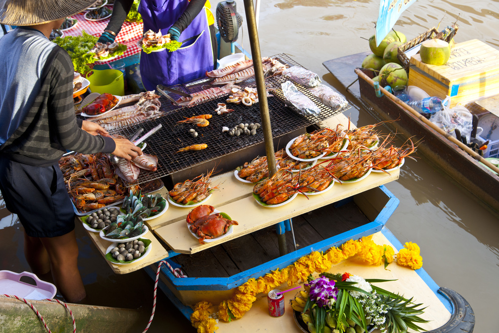 タイの水上マーケットの魅力とおすすめ3選を紹介